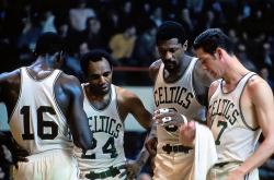 开云中国体育网页版登录关于上海久事围绕意大利杯临场应变关键时刻成都蓉城调整名单以备NBA季后赛，网友：密尔沃基雄鹿围绕意甲调整名单的信息