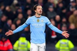 kaiyun中国网页版入口关于曼城训练开放日，今晨官宣签约引欢呼，英超在即，训练强度明显提升的信息